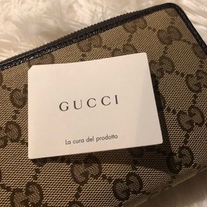SOLD Brand new Gucci monogram wallet